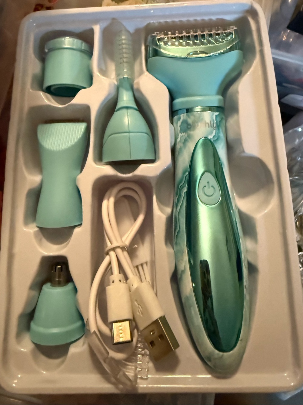 Aqua Multi-Head Electric Shaver & Grooming Kit